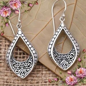 Minimalist Vintage Boho Style‎ Hollow Floral Metal Earrings